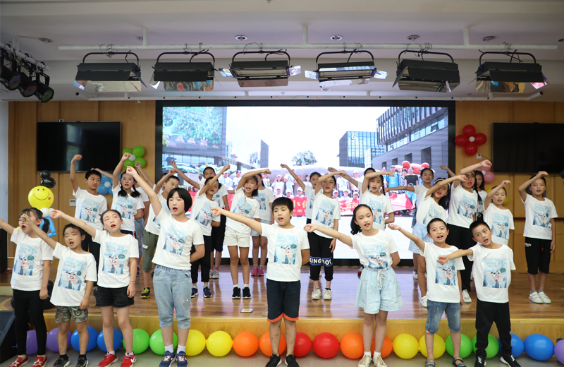 2019年8月17日，中天二建“太阳GG都是追梦人”小候鸟公益夏令营圆满落幕。