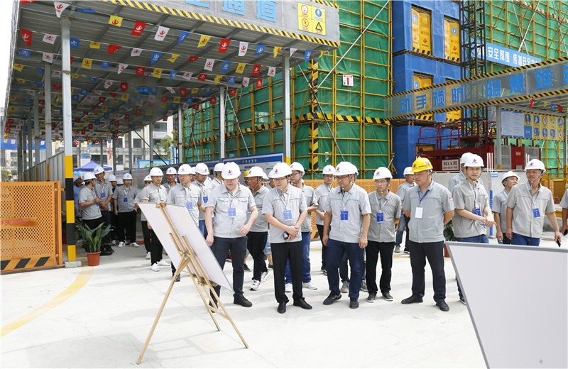 7月25日，安徽公司2021年上半年区域项目管理标准化推进会在合肥召开，130余人参加了当天的观摩和会议