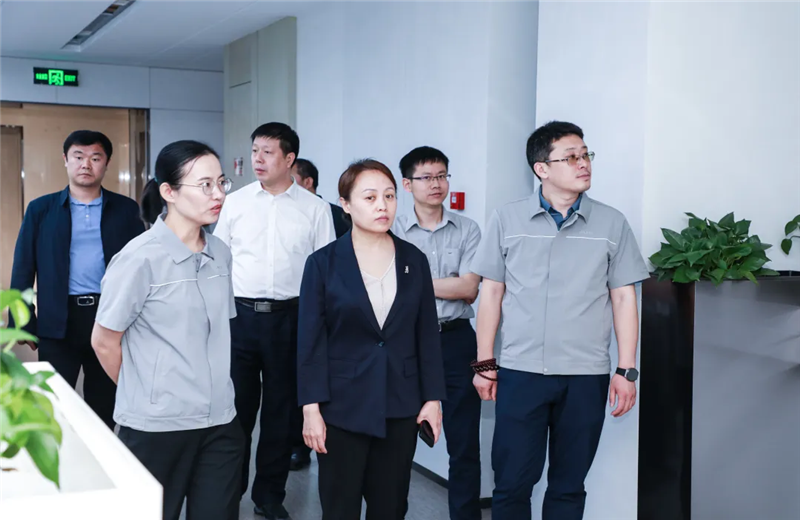 2023年5月15日，河北建材职业技术学院党委书记张明莉一行到中天北京集团进行校企合作交流。