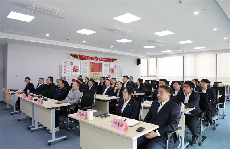 2025年2月27日，江苏公司在南京召开2025年第一次营销工作会议暨营销专员培训会。